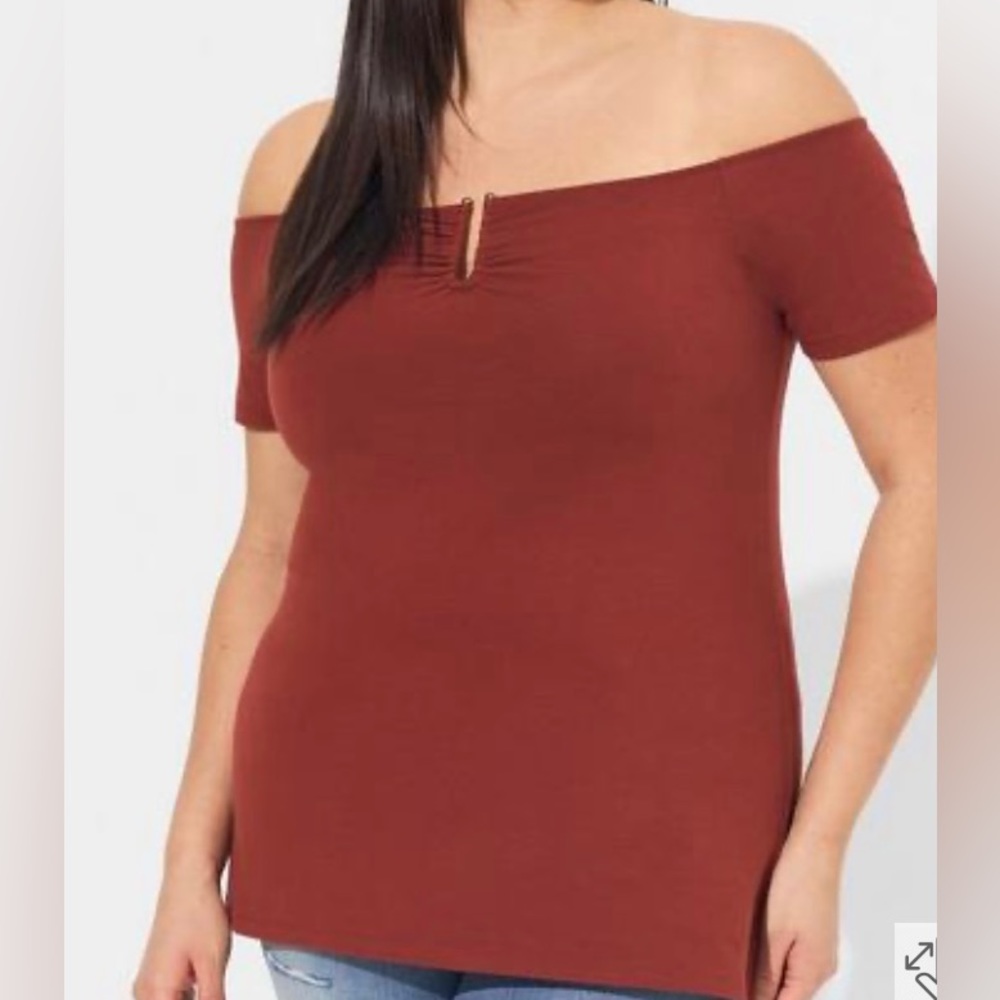 Torrid Foxy U-Bar Off Shoulder Short Sleeve Top Size 4X in Fire Brick